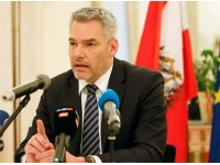 Der österreichische Bundeskanzler Nehammer sagt, das EU-Asylsystem sei gescheitert