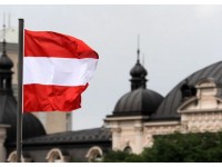 Der österreichische Präsidentschaftskandidat Grosz nannte die EU-Sanktionen gegen Russland einen „Krieg gegen uns selbst“